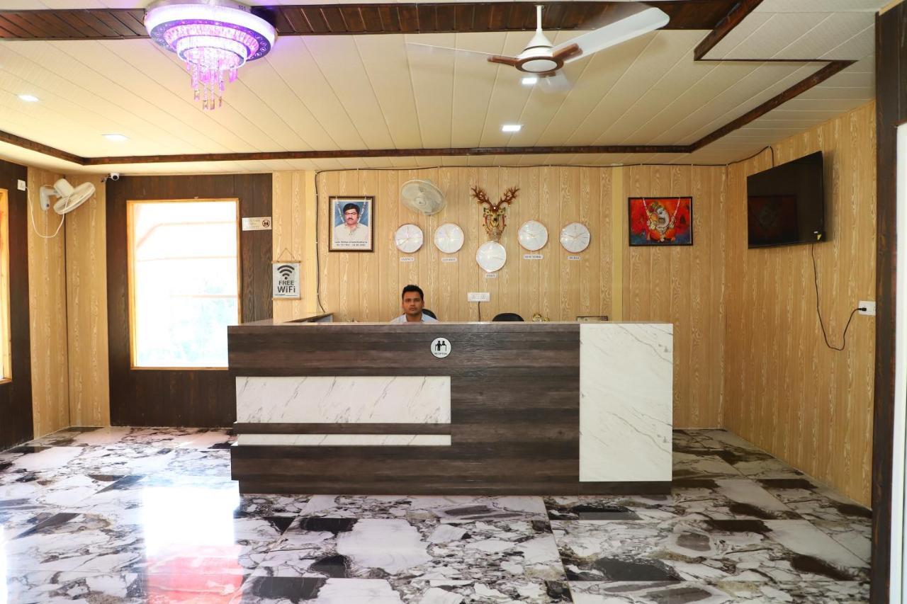 Suryoday Resort Лансдаун Екстер'єр фото